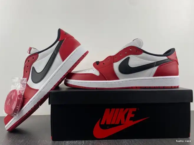 Rep Husky Low Jordan Air Chicago Retro 1 705329-600 0517